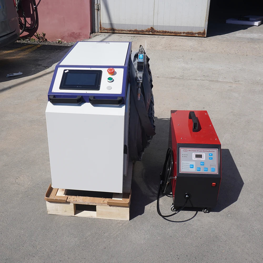 Portable 1000w 1500w 2000w laser welding machine Handheld cnc fiber laser welding machine for sale
