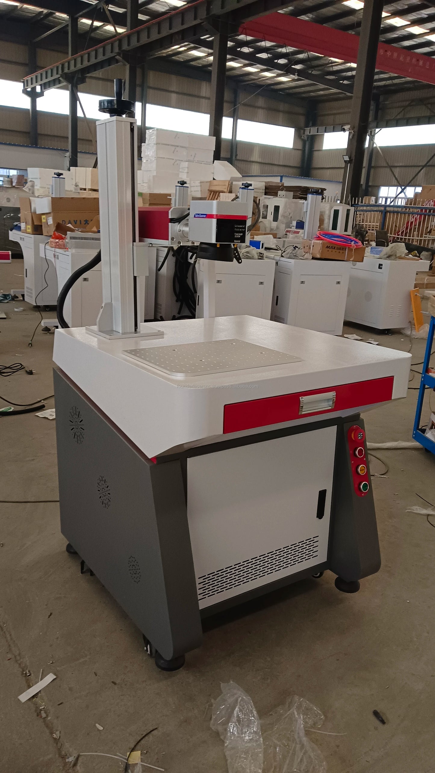 Fiber laser marking machine laser engraving machine RAYCUS JPT laser source and EZCAD2 control software