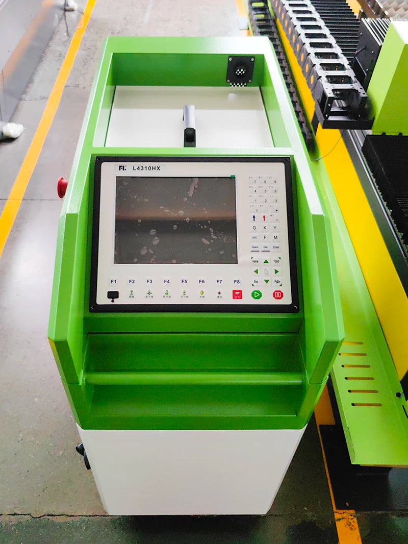 Cost performance fiber laser cutting machine 1500w Servo motor Steel Plate 3015 2060 Cypcut CNC laser cutting technology  steels